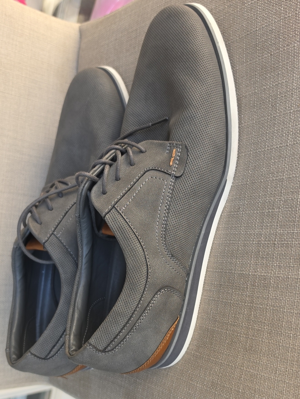 Men's Gray Casual Derby Shoes - Sleek Lace-Up Everyday Style